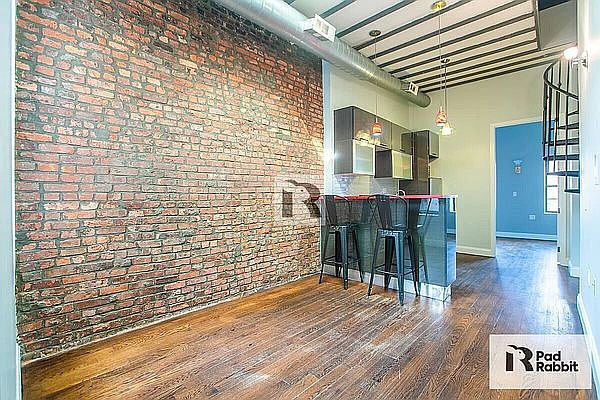 1st image of 522 Chauncey St #3A