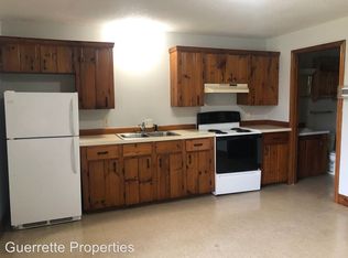 199 Dinsmore Rd APT E, Sidney, ME 04330