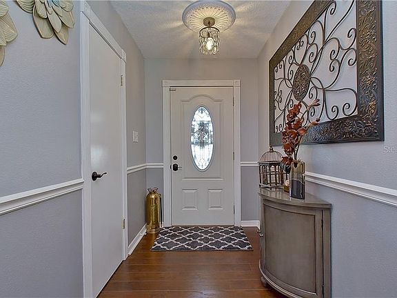 5th image of 536 Oak Creek Dr