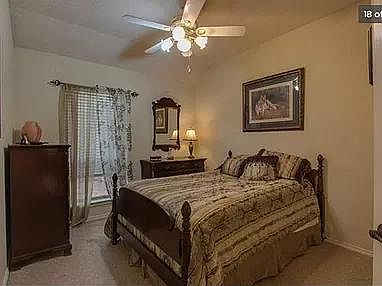 5th image of 323 Bluewood Ln