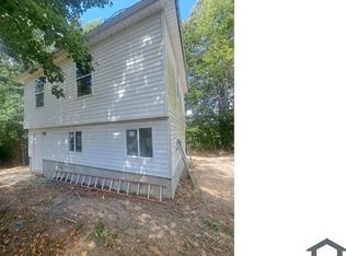 8 Camp Ground Cir, Columbia, SC 29203