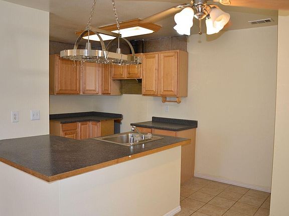 3rd image of 110 Villa Court