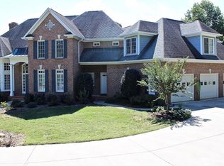 155 Northpond Ln, Winston Salem, NC 27106