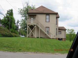 636 Zanesville Ave, Logan, OH 43138