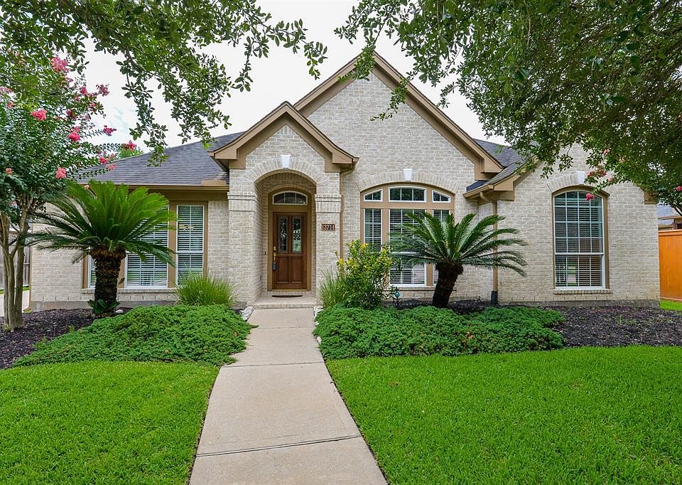 1st image of 13714 Sherburn Manor Dr