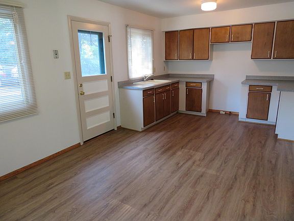 3rd image of 1004 Rawson Ave APT 5