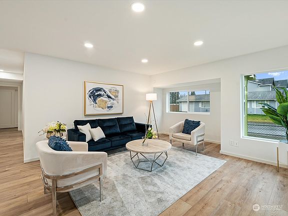 5th image of 9002 S Yakima Avenue