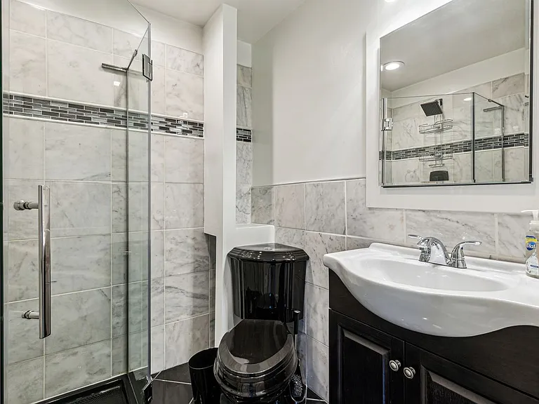 7752 Montgomery Rd #82 — Photo 22