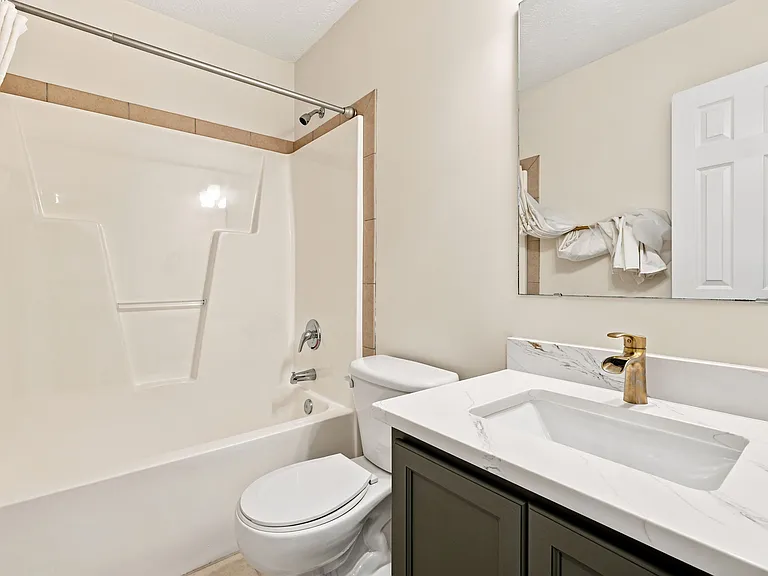 4906 Yorkchester Dr — Photo 26
