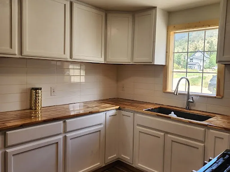 210 E Mountain Ave — Photo 29