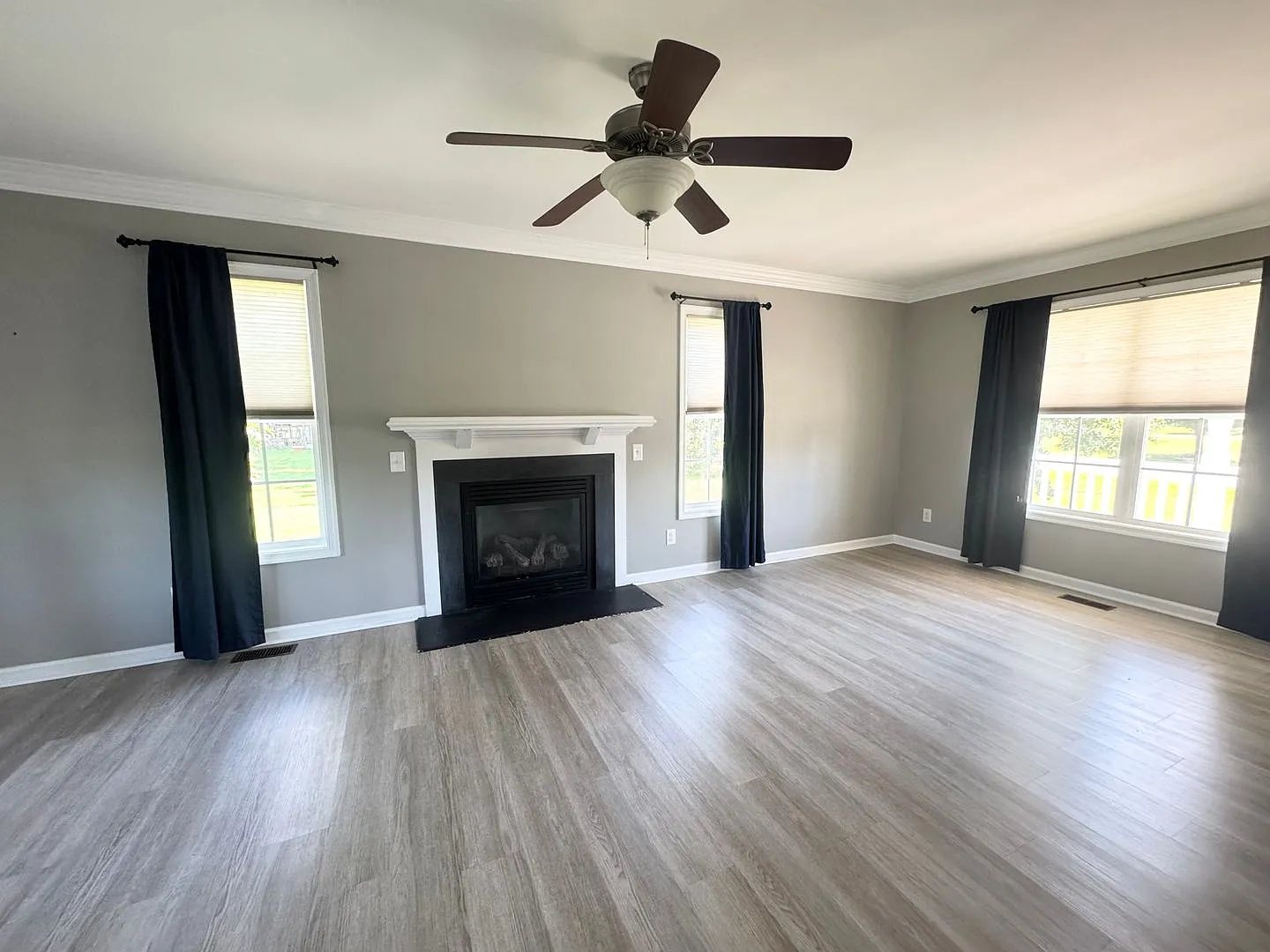 302 Kingswood Blvd — Photo 2