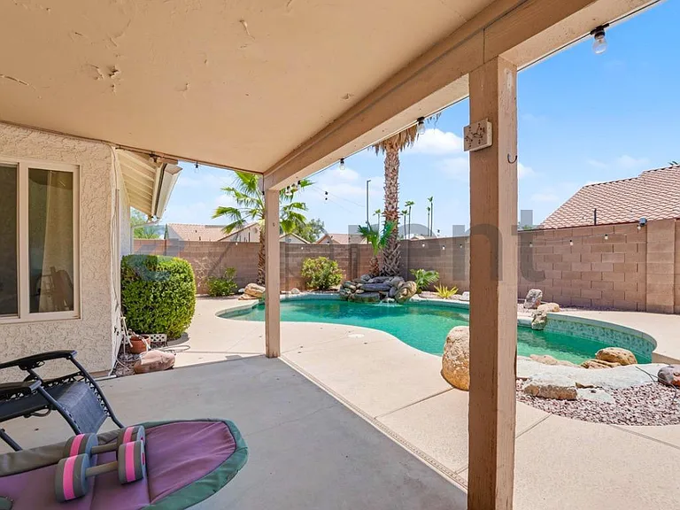 1157 E Encinas Ave — Photo 25