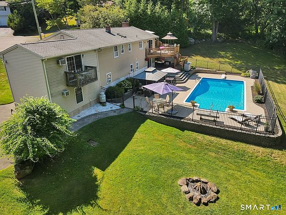5th image of 95 Lynn Drive