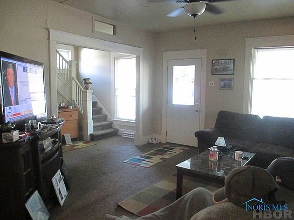 2nd image of 111 N Broadway St