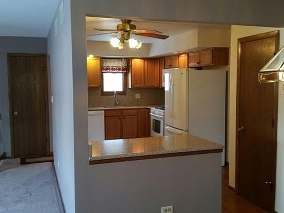 3rd image of 7217 W 154th St