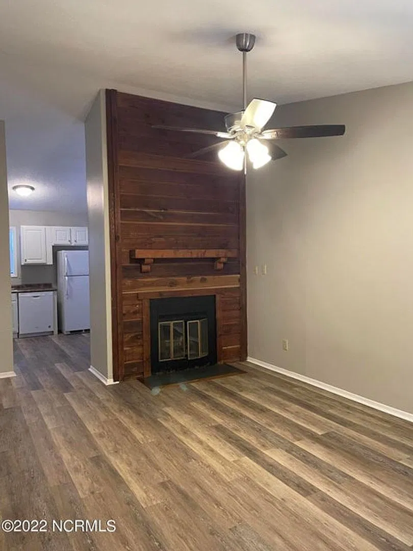 Welcome to Twinwood Drive! — Photo 2