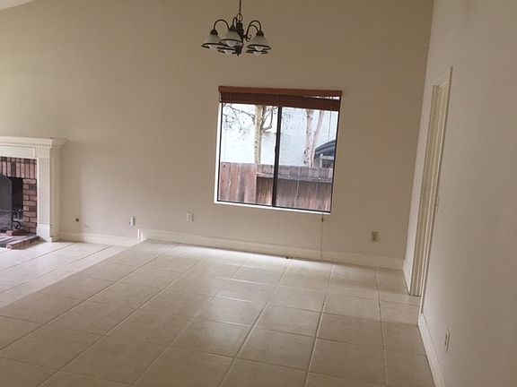 3rd image of 8984 Renato St