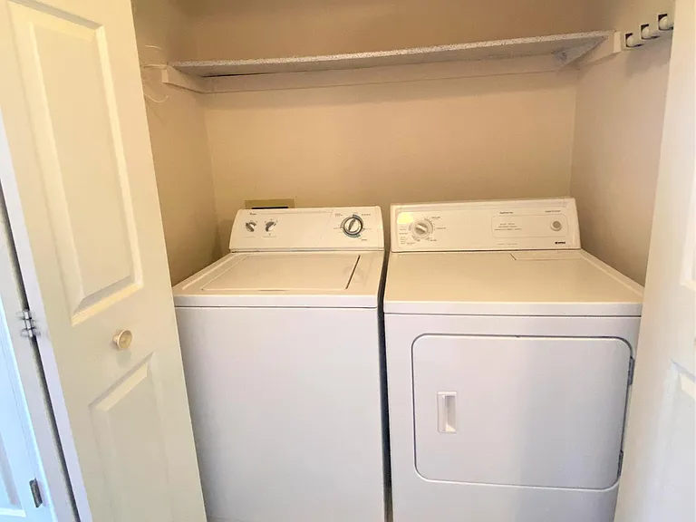 1343 Cherry St #D — Photo 5