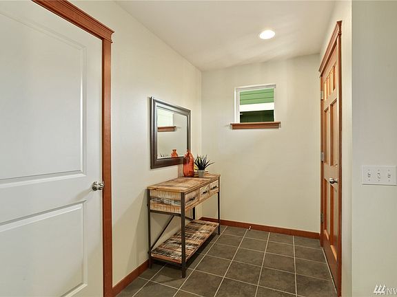 3rd image of 6733 A 14th Ave NW