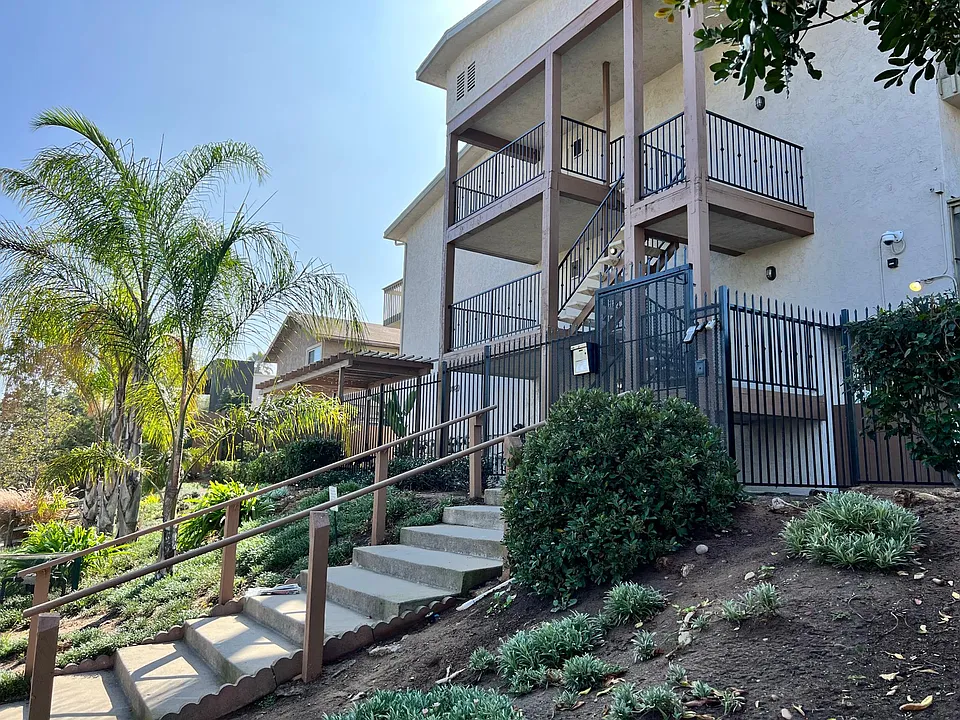 3029 Broadway