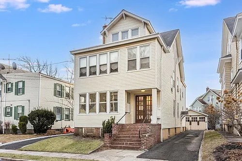30 Boyden Pkwy #3 Photo 1