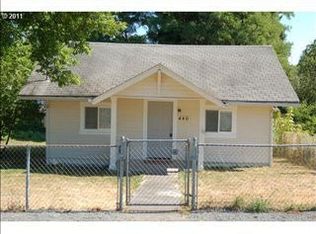 440 S 17th St, Saint Helens, OR 97051