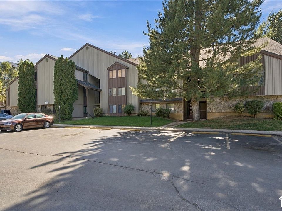 1st image of 1175 Canyon Rd APT 33