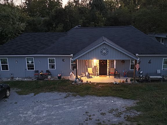 2nd image of 601 River Rd