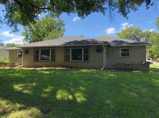 7602 Charlotte St #7602, Kansas City, MO 64131