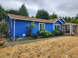 1053 E Crestview Dr, Shelton, WA