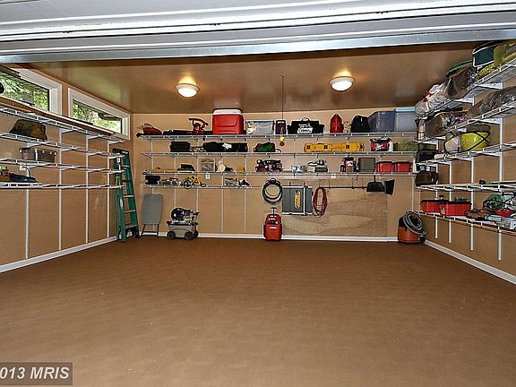 4th image of 9304 Hamilton Dr