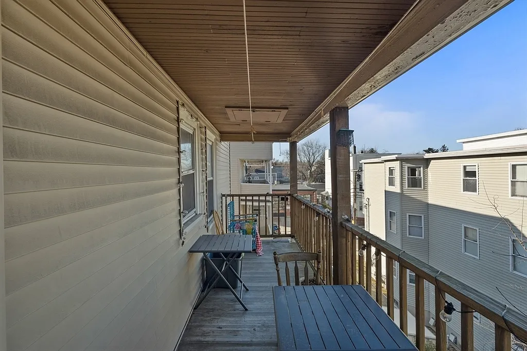 361 Washington St — Photo 2