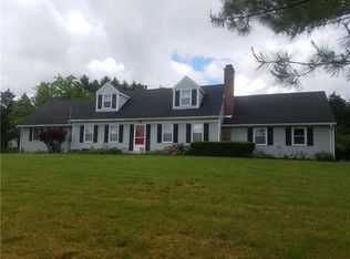 7265 Willowbrook Rd, Victor, NY 14564