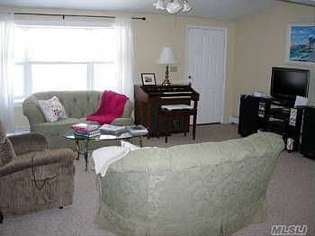 3rd image of 146 Willowood Dr