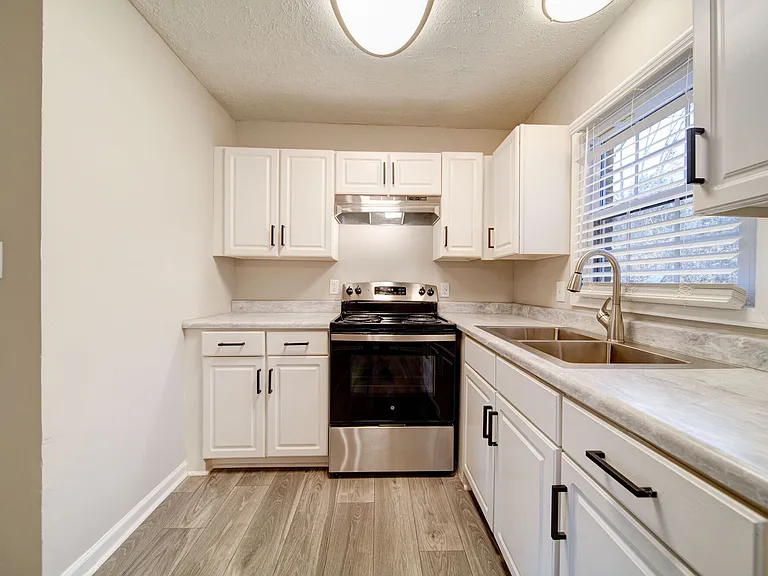 The Manor Townhomes — Photo 60