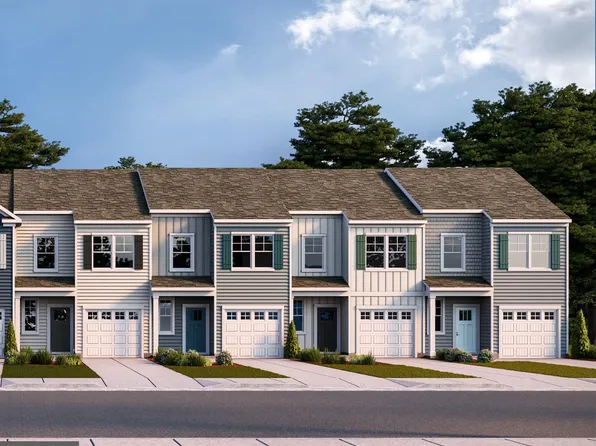 120 Camden Dr, Waynesboro, VA 22980