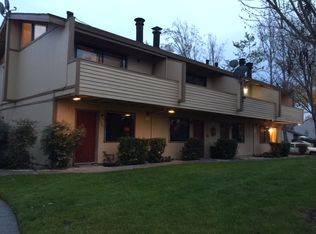 1721 W 3rd St, Santa Rosa, CA 95401