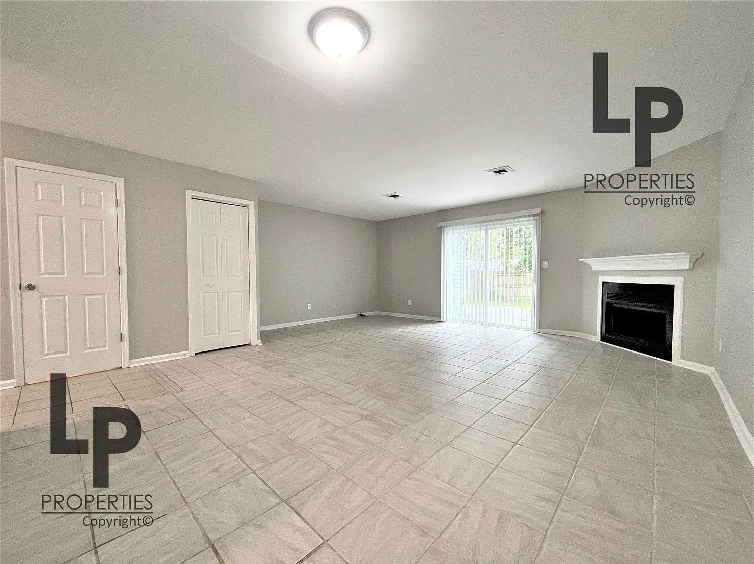 1488 Deer Lake Circle - 1488 — Photo 3