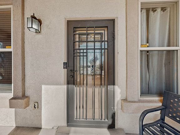 5th image of 5925 Las Cadenas Rd NW