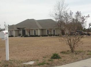 17095 Pheasant Dr, Gulfport, MS 39503