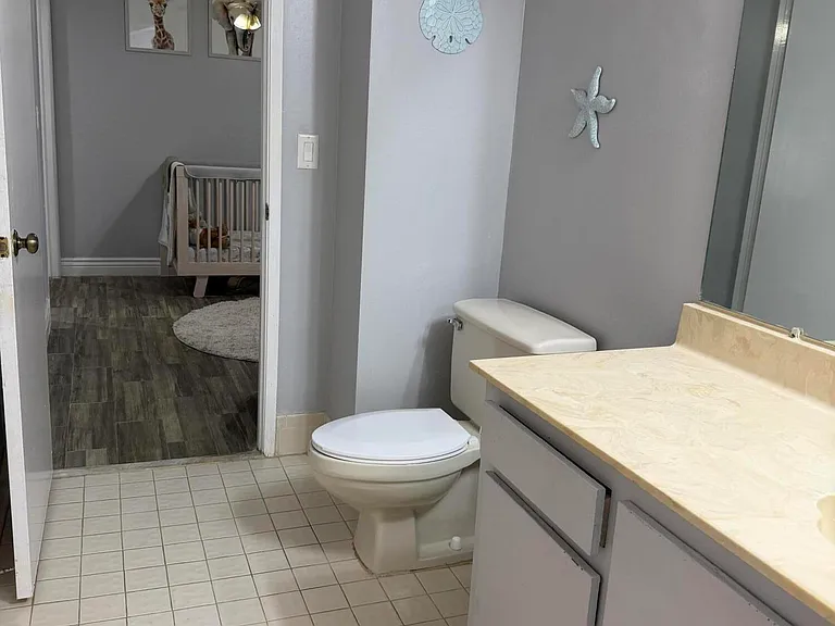 2200 S Cypress Bend Dr #101 — Photo 22