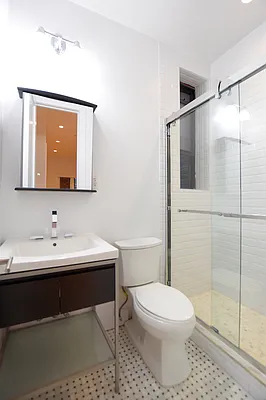 Rented by REAL New York | media 26