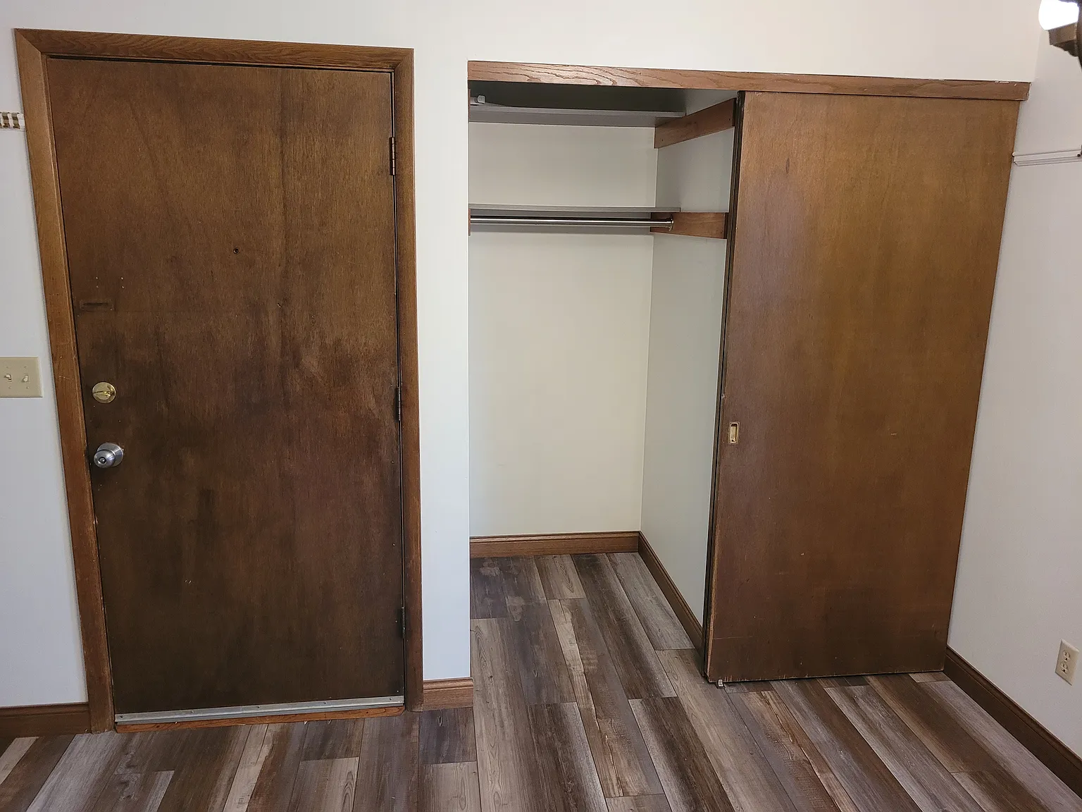 2 bed, 900 sqft, $1,350 — Photo 4