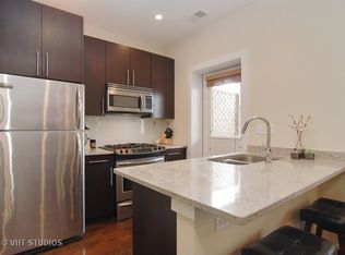 1510 W Roscoe St APT 2W, Chicago, IL 60657
