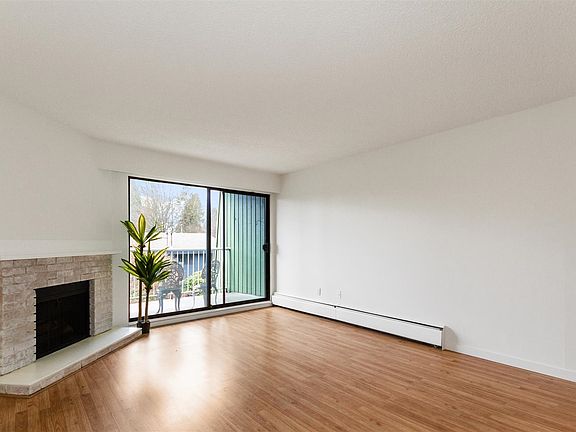 3rd image of 9202 Horne St #216