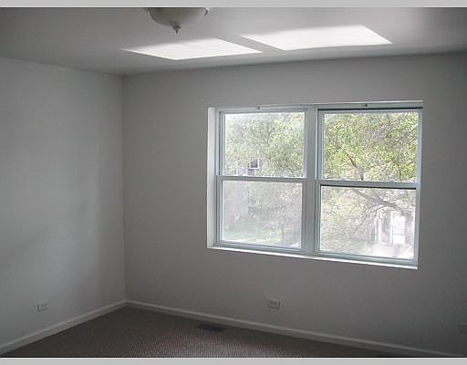3rd image of 1307 S Keeler Ave