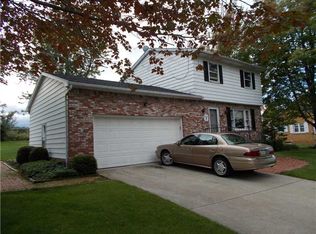 1513 Winslow Dr, Erie, PA 16509