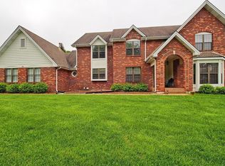 16 Hancock Ct, Saint Charles, MO 63303
