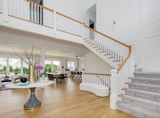 30 Rosko Ln, Southampton, NY 11968