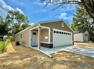 5040 Winona Rd, Toledo, OH 43613